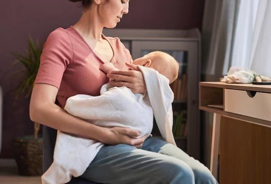 What Types of Breastfeeding Support Does Dr. Meghana Phadke Sultania Offer in Faridabad?