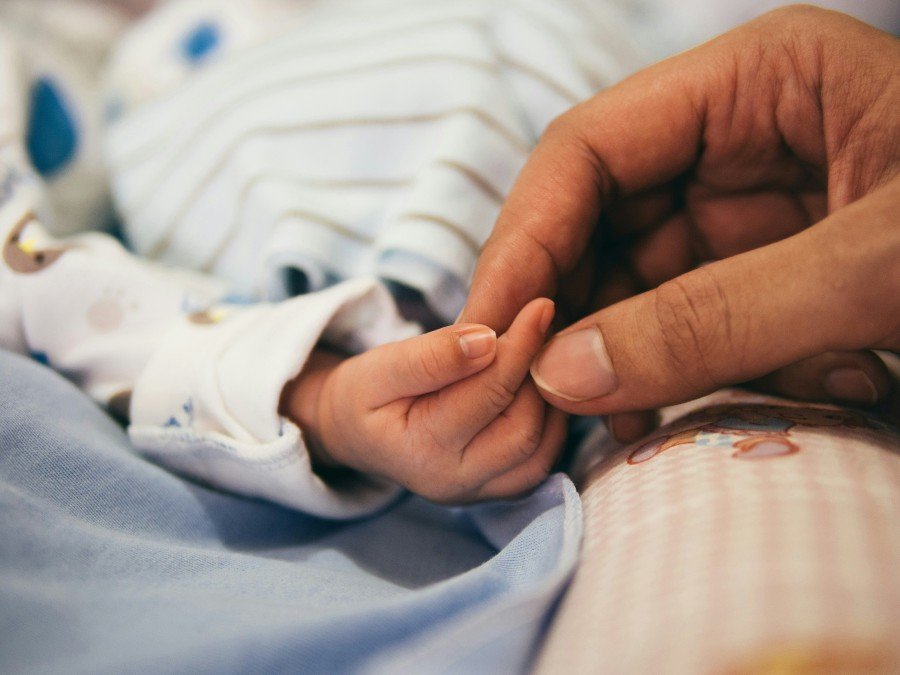 Fever in Children: When Should Parents Consult a Pediatric Doctor in Faridabad?