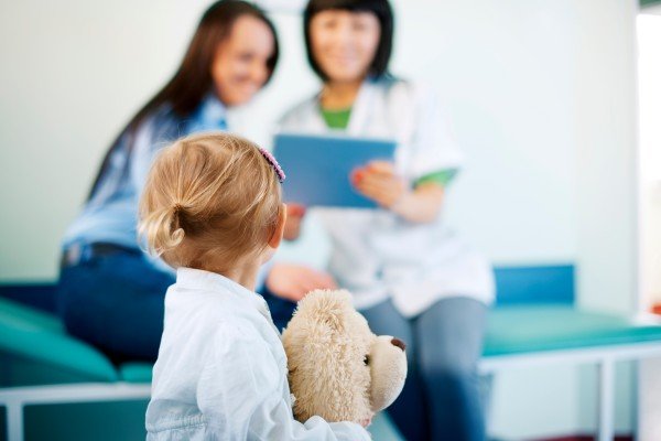 Best Child Specialist in Sector 21 Faridabad: A Complete Guide to Child Healthcare, Common Childhood Illnesses, Vaccination, and Growth Monitoring